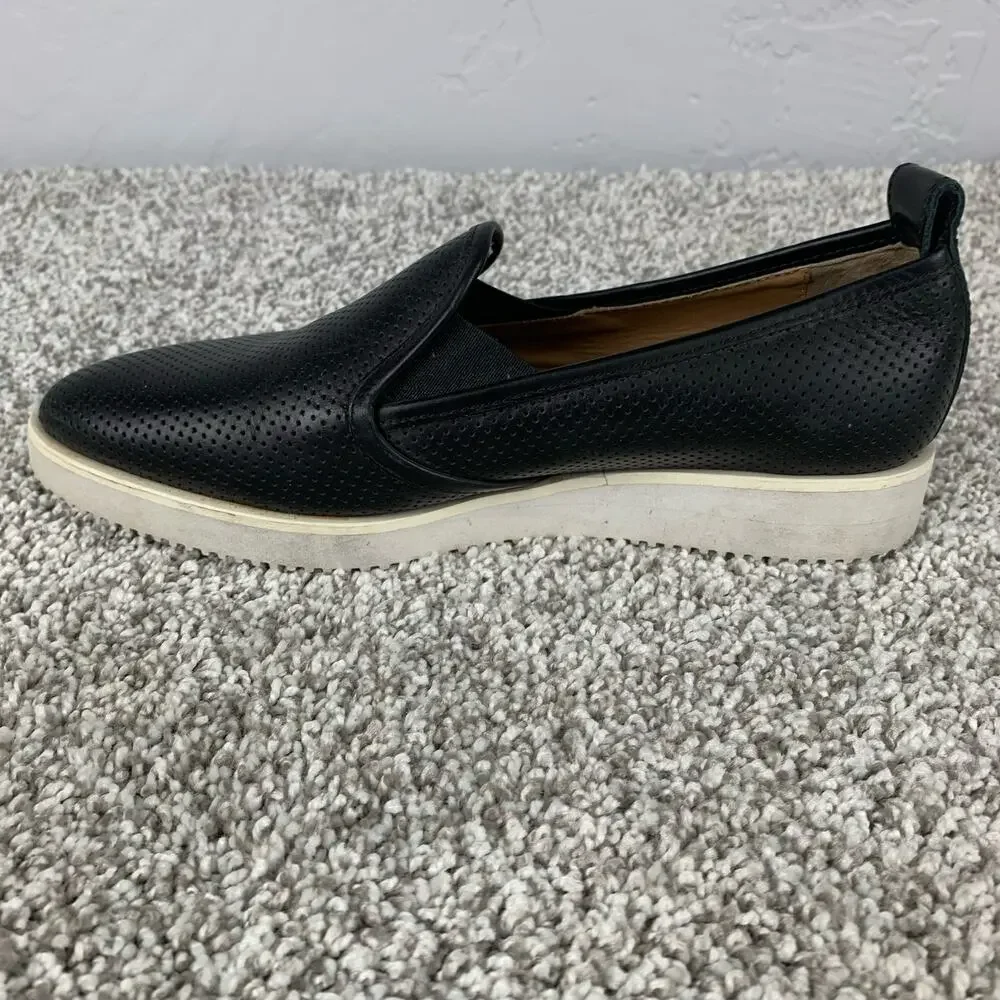 Everlane Street Shoe Pointed Toe Flats Size 5.5  Womens Black Leather Slip On